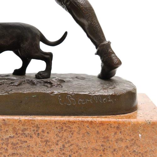 Статуэтка "Охотник с собаками"