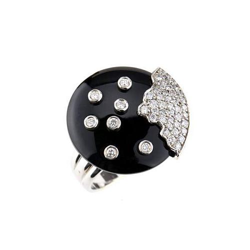 Кольцо с бриллиантами и агатом черным