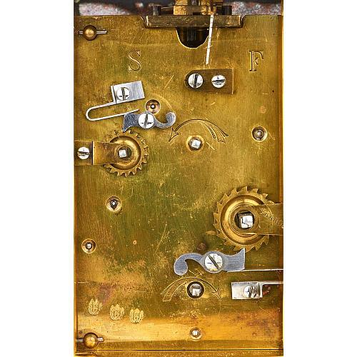 Каретные часы с будильником