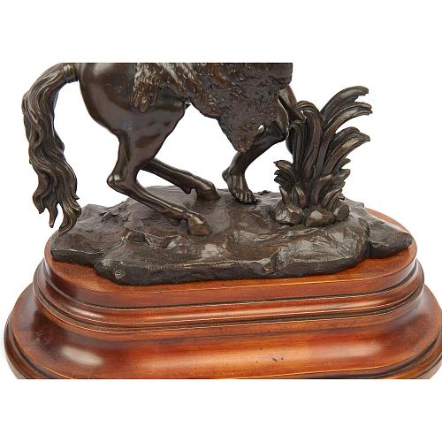 Скульптуры парные "Кони с возницами"