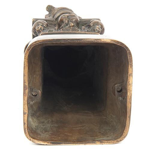 Скульптура «Медведь - пасечник». Бергман