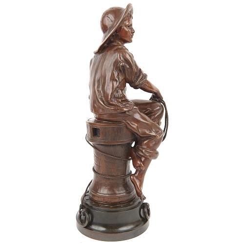 Скульптура кабинетная "Юнга".