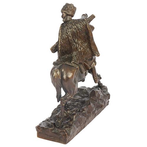 Скульптура «Линейный казак». Напс