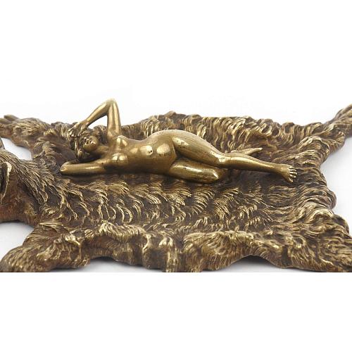 Пресс для бумаг «Эротика». Бергман.