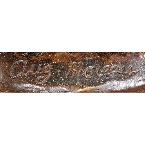 Кабинетная скульптура для деловых бумаг. Моро.