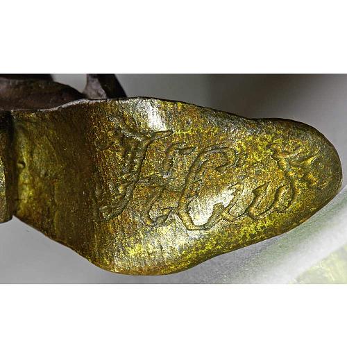 Статуэтка "Курьез"