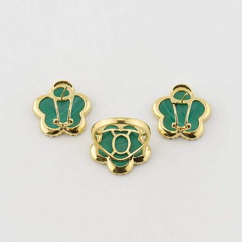 Комплект: серьги и кольцо с бриллиантами