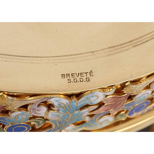 Индустриальные часы «Корабельный фонарь и кабестан»