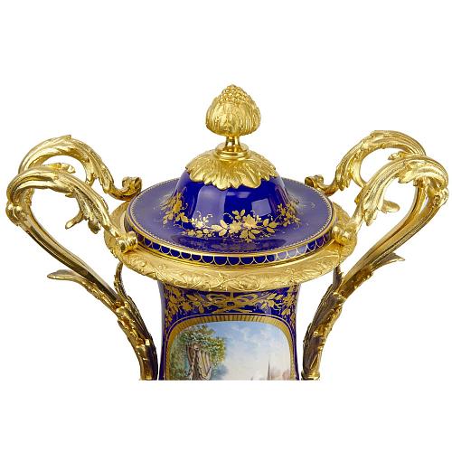 Каминный гарнитур из трех вазонов "Рокайль"