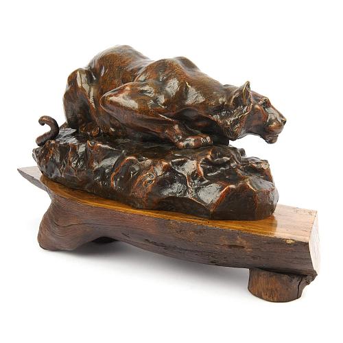 Статуэтка "Львица в засаде"