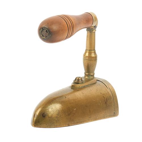 Утюг старинный