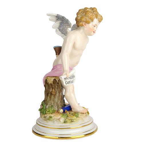 Скульптура амур с брачным контрактом. Мейссен.