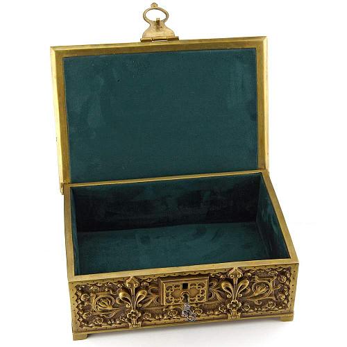 Шкатулка в стиле модерн