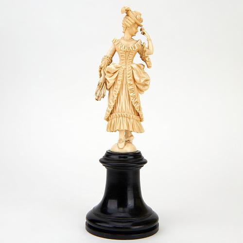 Парные статуэтки "Дама и кавалер".